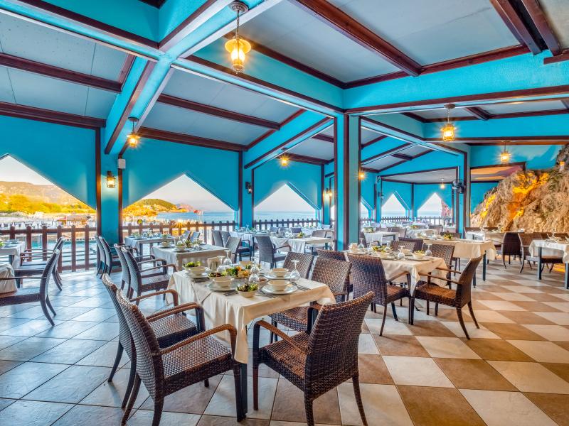 Senza Garden Holiday Club