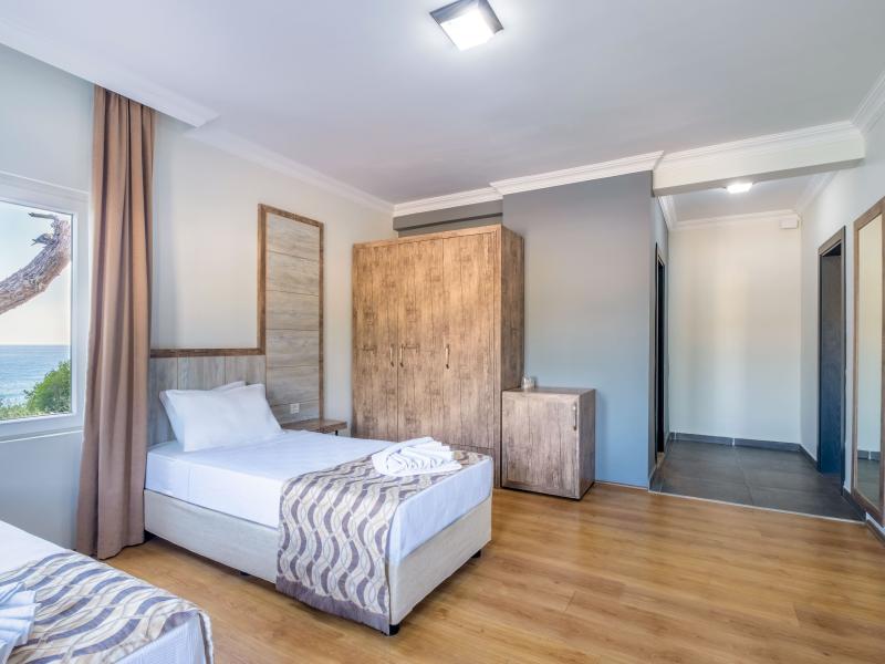 Senza Garden Holiday Club