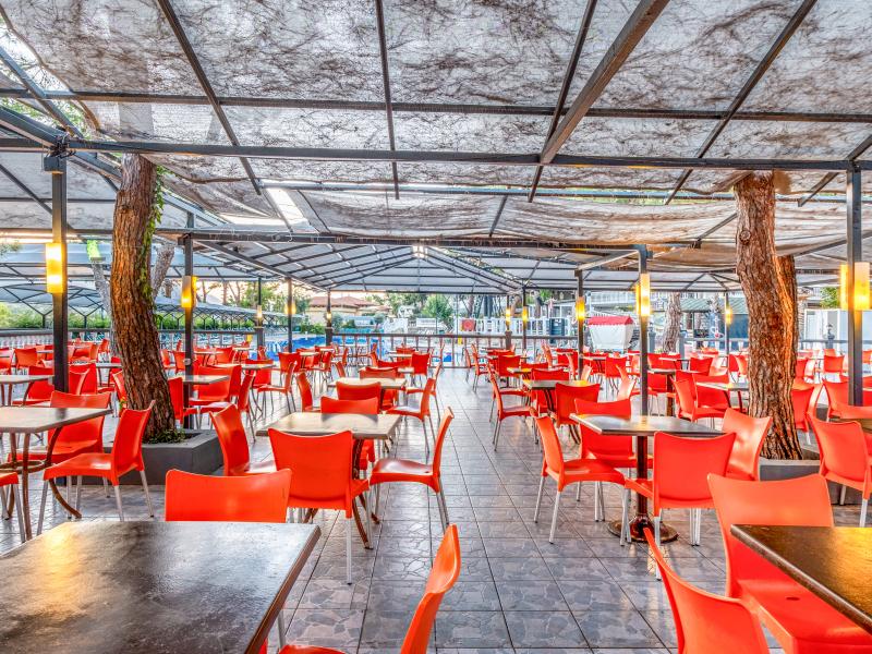 Senza Garden Holiday Club