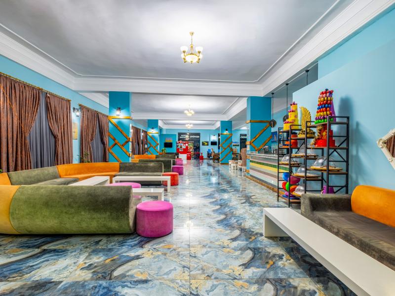 Senza Garden Holiday Club