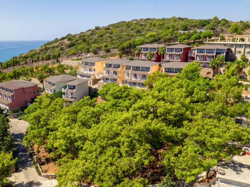 Senza Garden Holiday Club