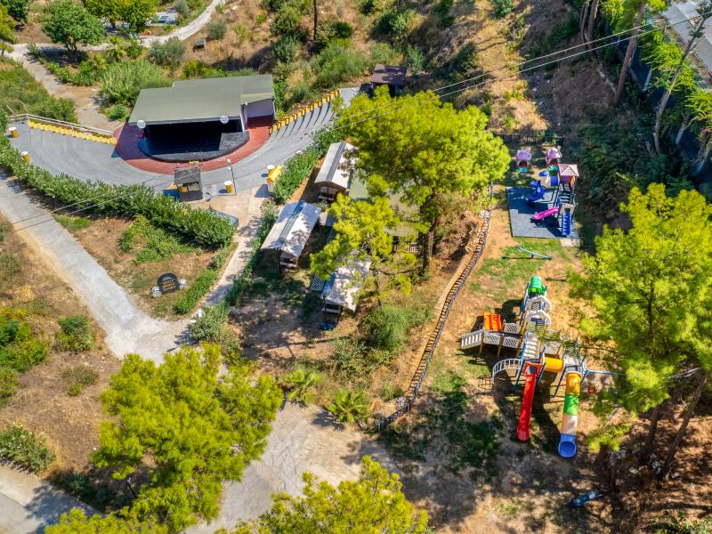 Senza Garden Holiday Club