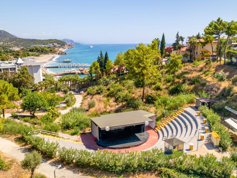 Senza Garden Holiday Club