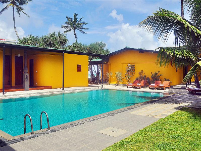 The Beach Cabanas Retreat & Spa