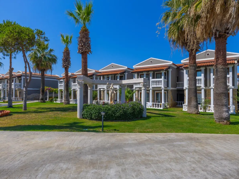 Lucas Didim Resort