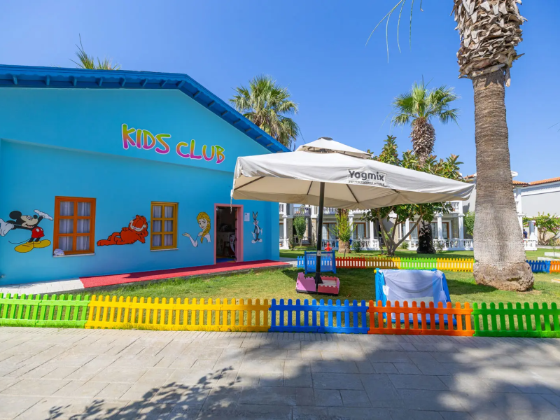 Lucas Didim Resort