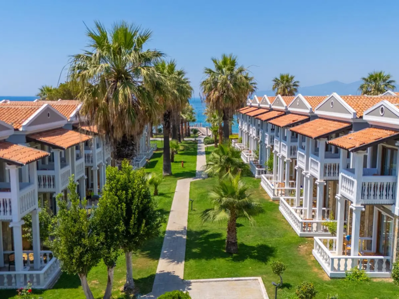 Lucas Didim Resort