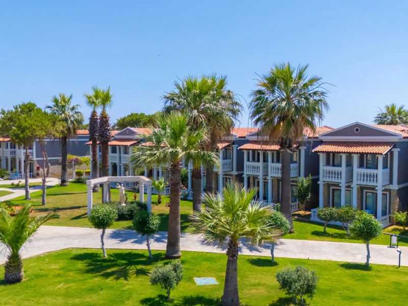 Lucas Didim Resort