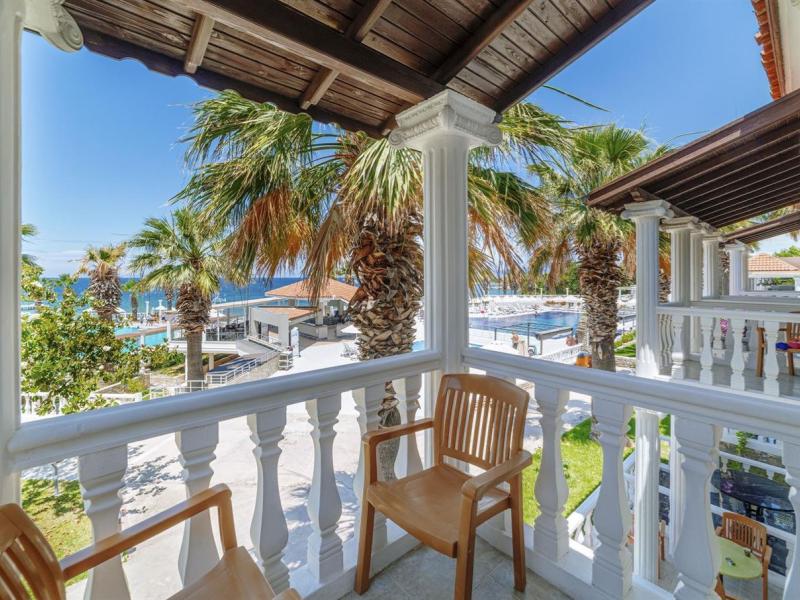 Lucas Didim Resort