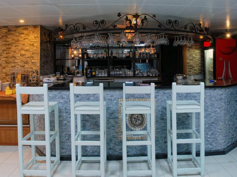 Pacco Sea & City Hotel