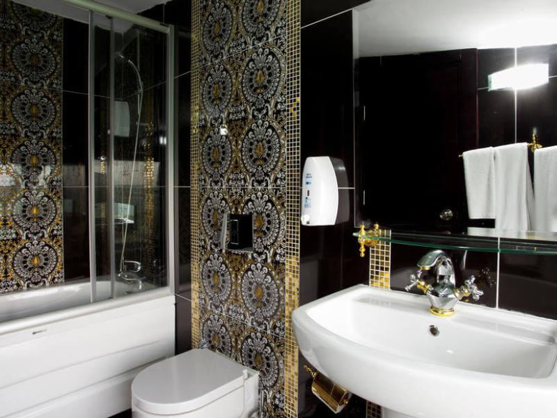 Pacco Sea & City Hotel