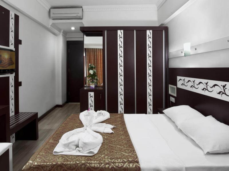 Pacco Sea & City Hotel