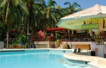 Club Ten Beach Resort