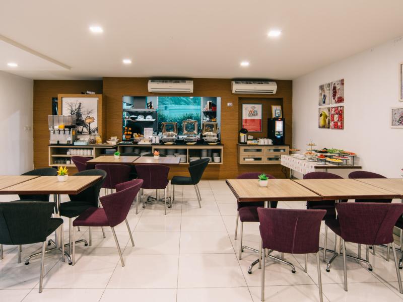 iCheck Inn Residences Patong