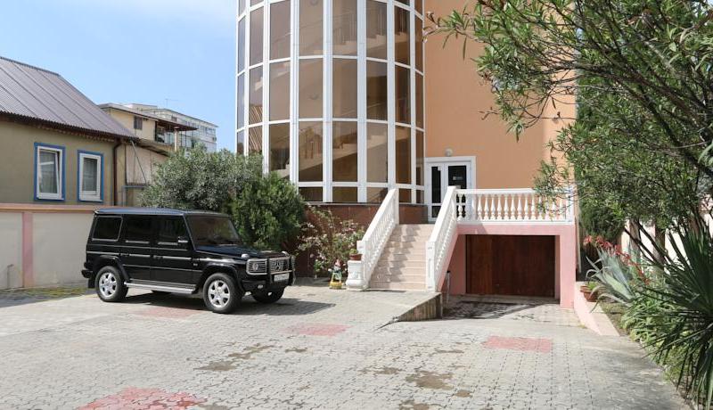 Олимпия Адлер (ул. Чкалова)