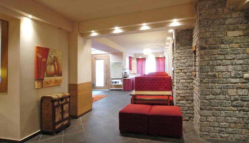 Lagaria Hotel & Apartments