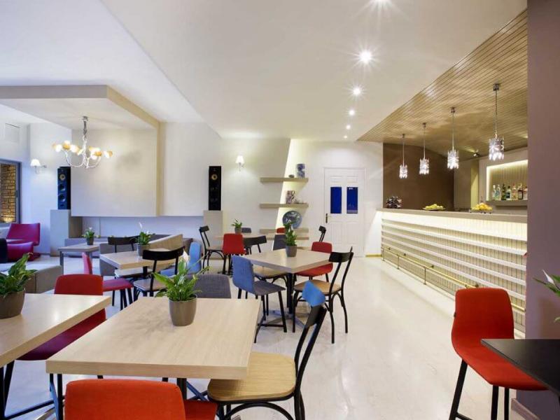 Nidimos Hotel