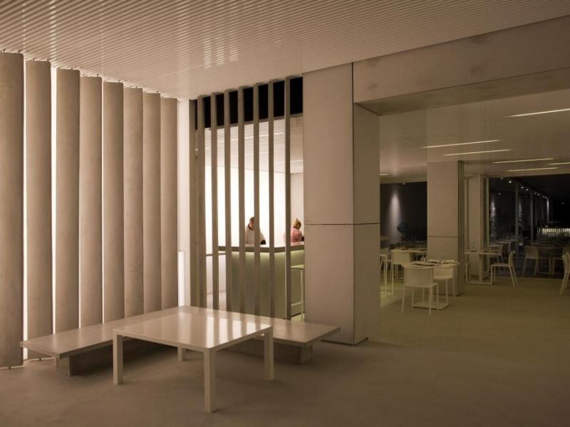 Relux Ios Hotel