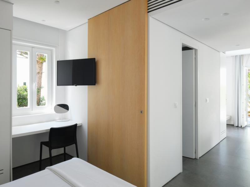 Relux Ios Hotel
