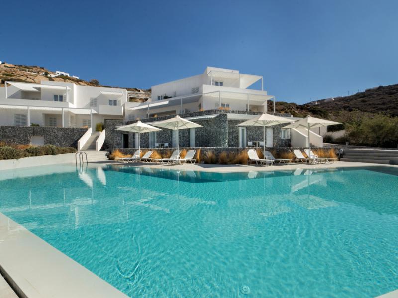 Relux Ios Hotel