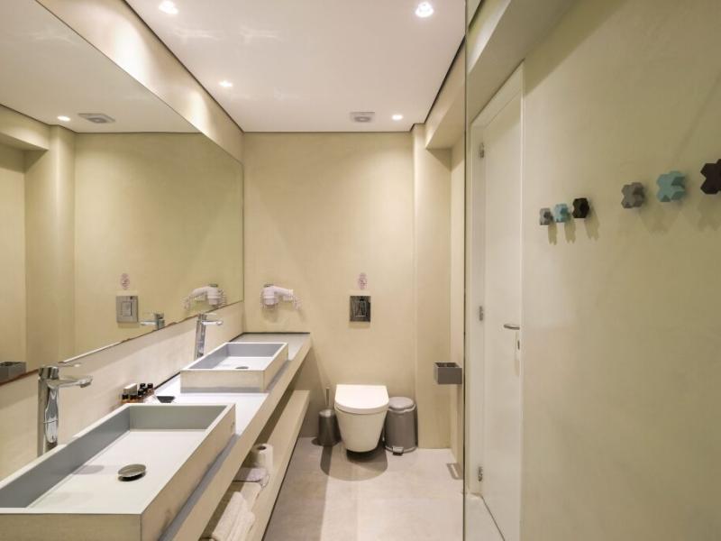 Relux Ios Hotel