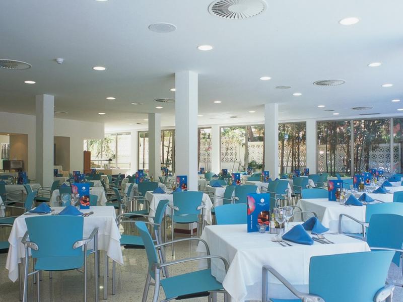 Aparthotel Levante Club