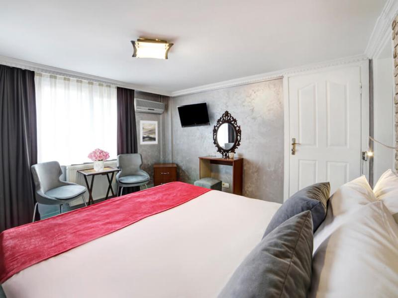 Serenity Hotel