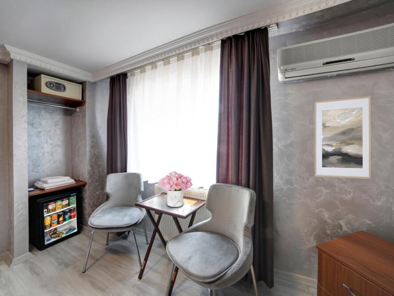 Serenity Hotel
