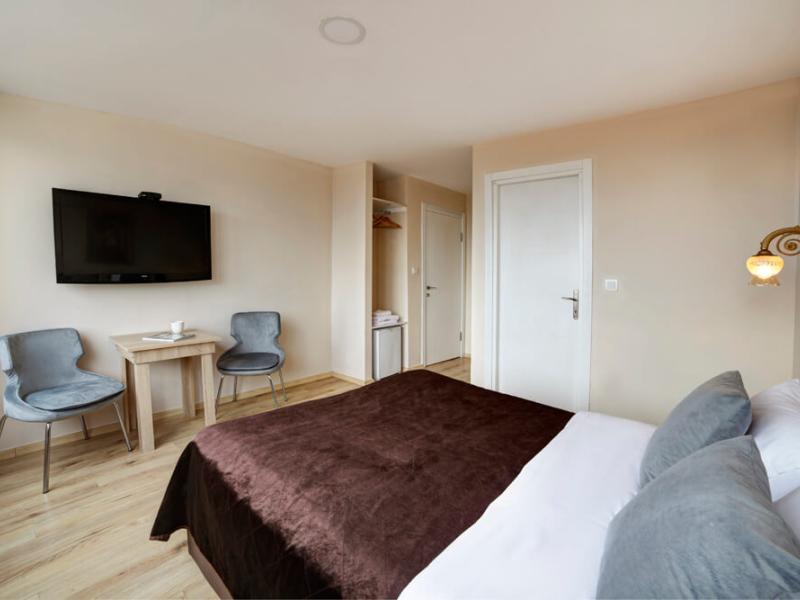 Serenity Hotel