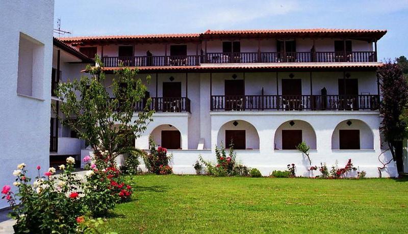 Golden Beach Hotel