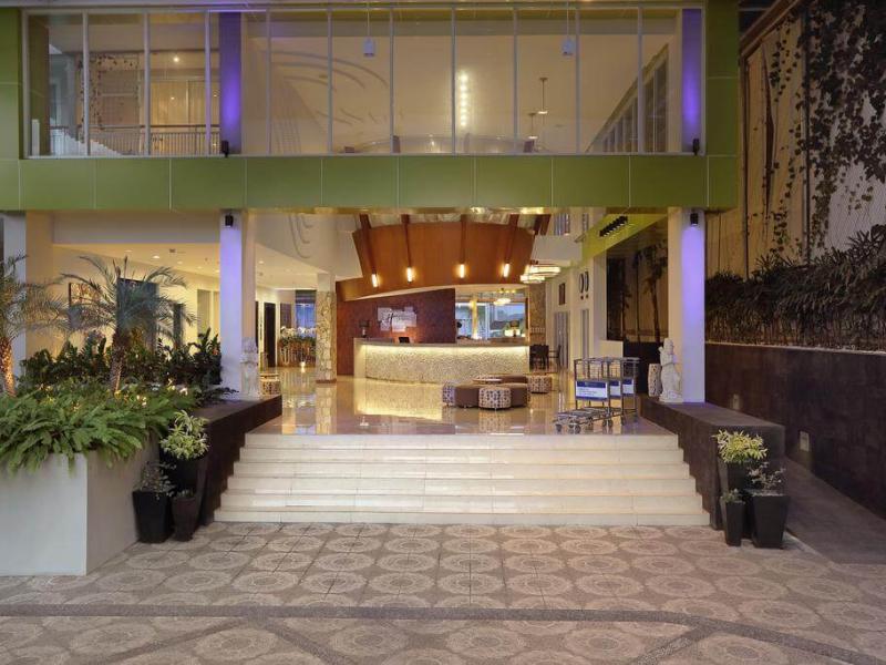 Holiday Inn Express Bali Raya Kuta