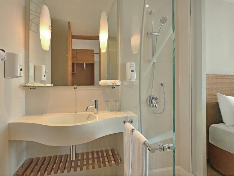 Holiday Inn Express Bali Raya Kuta