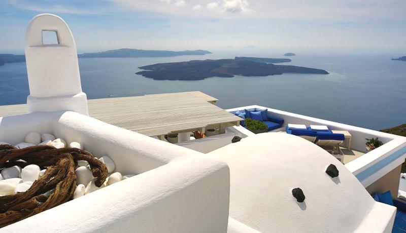 Iconic Santorini, a boutique cave hotel