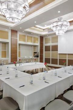 Отель DoubleTree by Hilton Hotel Kusadasi Турция, Кушадасы, фото 19