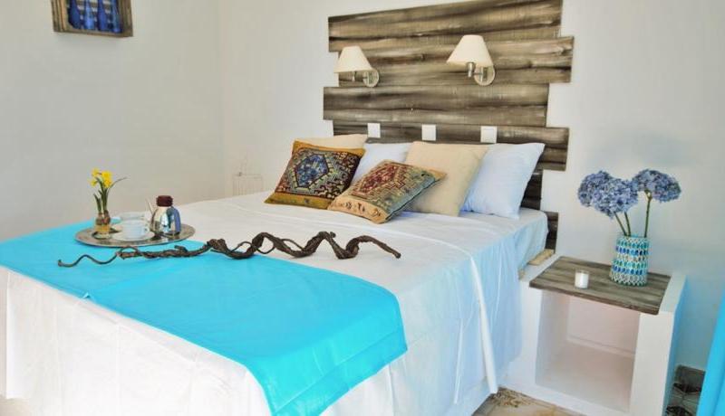 Pine Trees Art Hotel