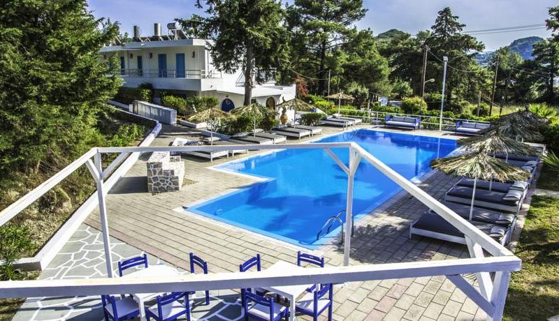 Pine Trees Art Hotel