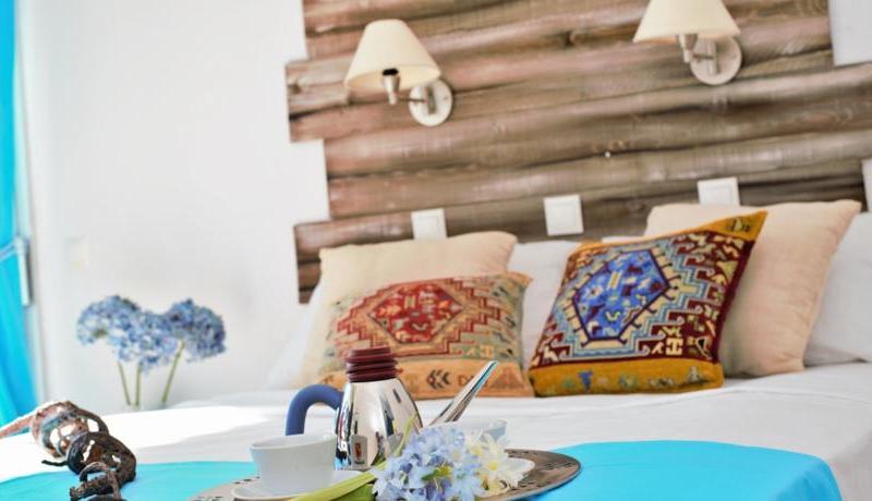 Pine Trees Art Hotel