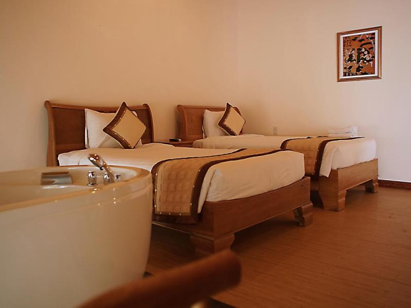 Trang An Beach Resort 