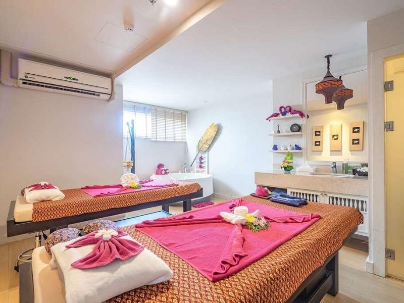 Ramada by Wyndham Phuket Deevana Patong