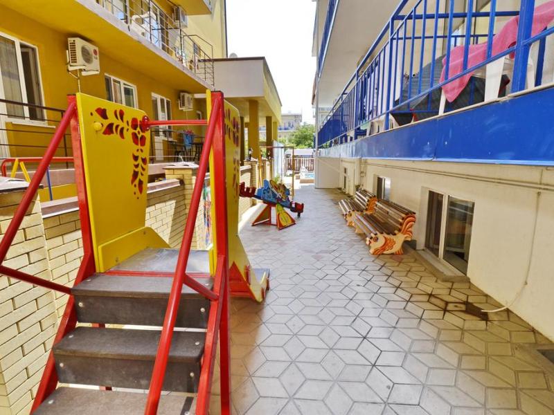 Hellas