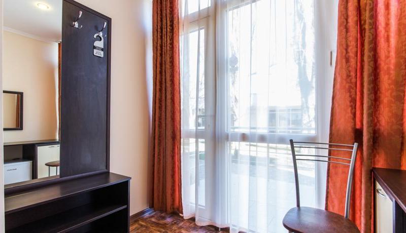 Гостинично-развлекательный комплекс Альбатрос (Архипо-Осиповка)