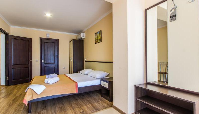 Гостинично-развлекательный комплекс Альбатрос (Архипо-Осиповка)