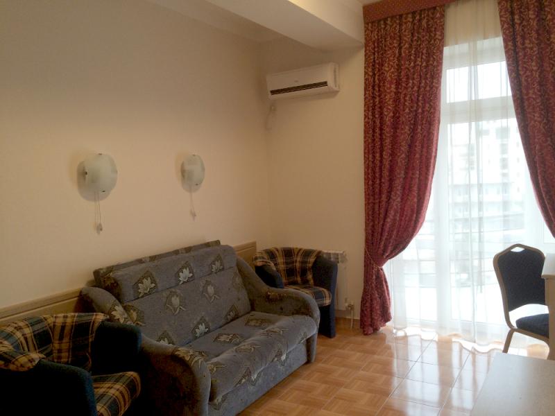 Мандарин (ул. Станиславского)