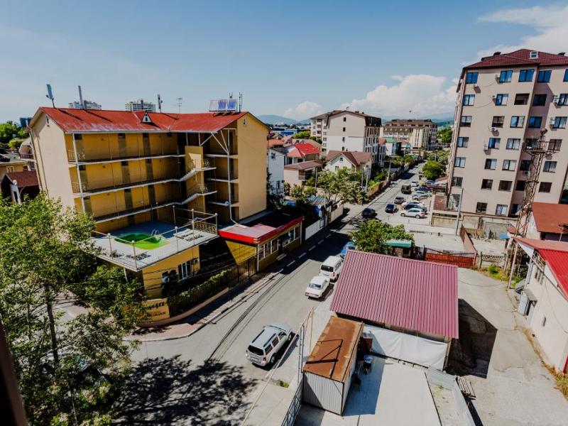 Мандарин (ул. Станиславского)