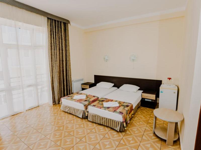 Мандарин (ул. Станиславского)