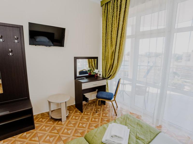 Мандарин (ул. Станиславского)