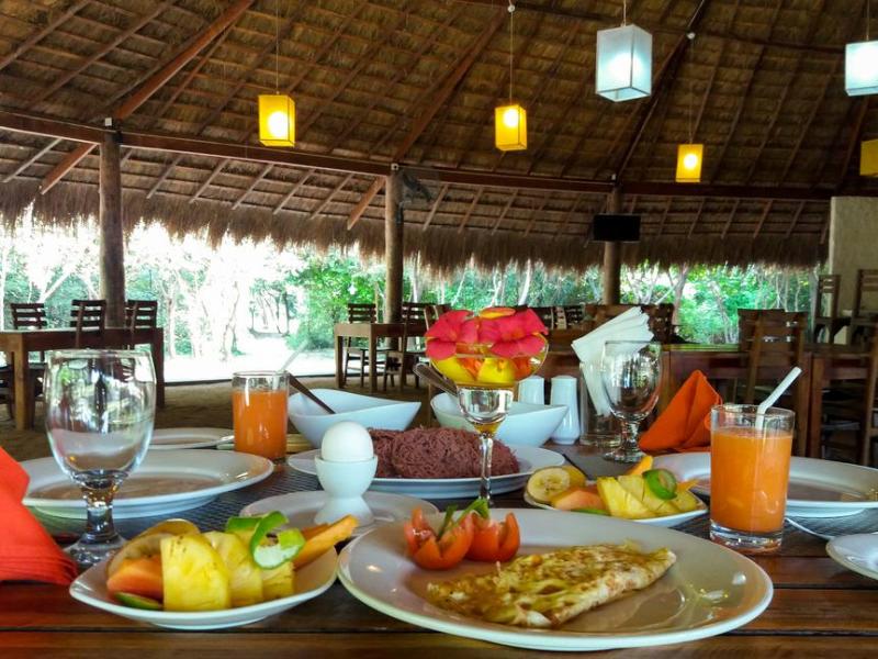 Giman Free Beach Resort