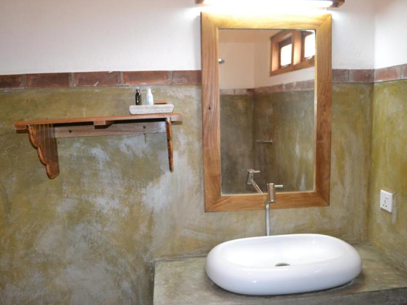 Giman Free Beach Resort