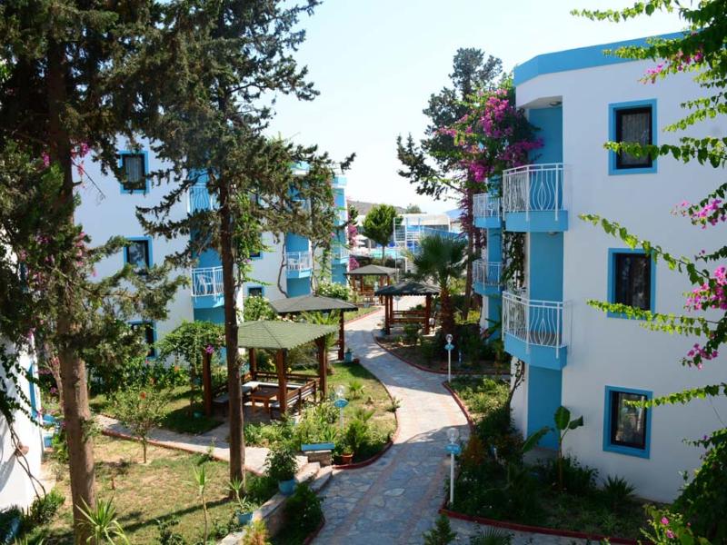 Costa Carina Resort