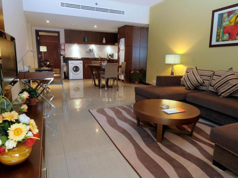 Phoenix Plaza Hotel Apartments